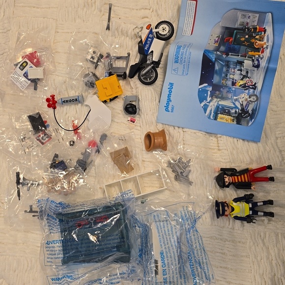Playmobil Advent Calendar Jewel Thief Police No Box - Picture 1 of 1